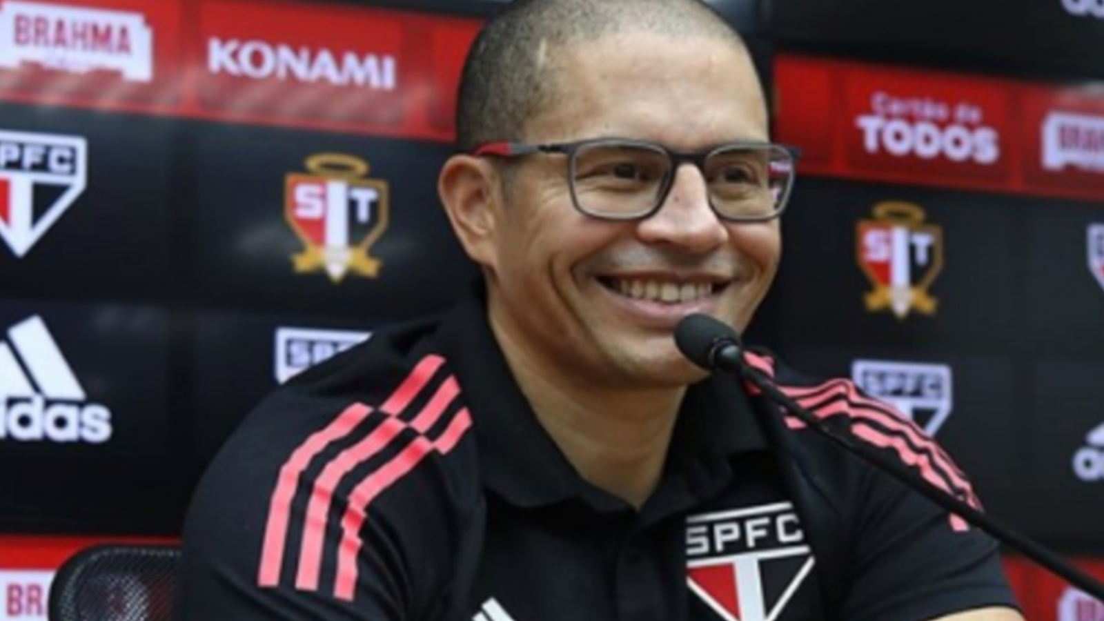 Alex Sao Paulo U20 takımıyla teknik direktör olarak ilk resmi maçına çıktı!