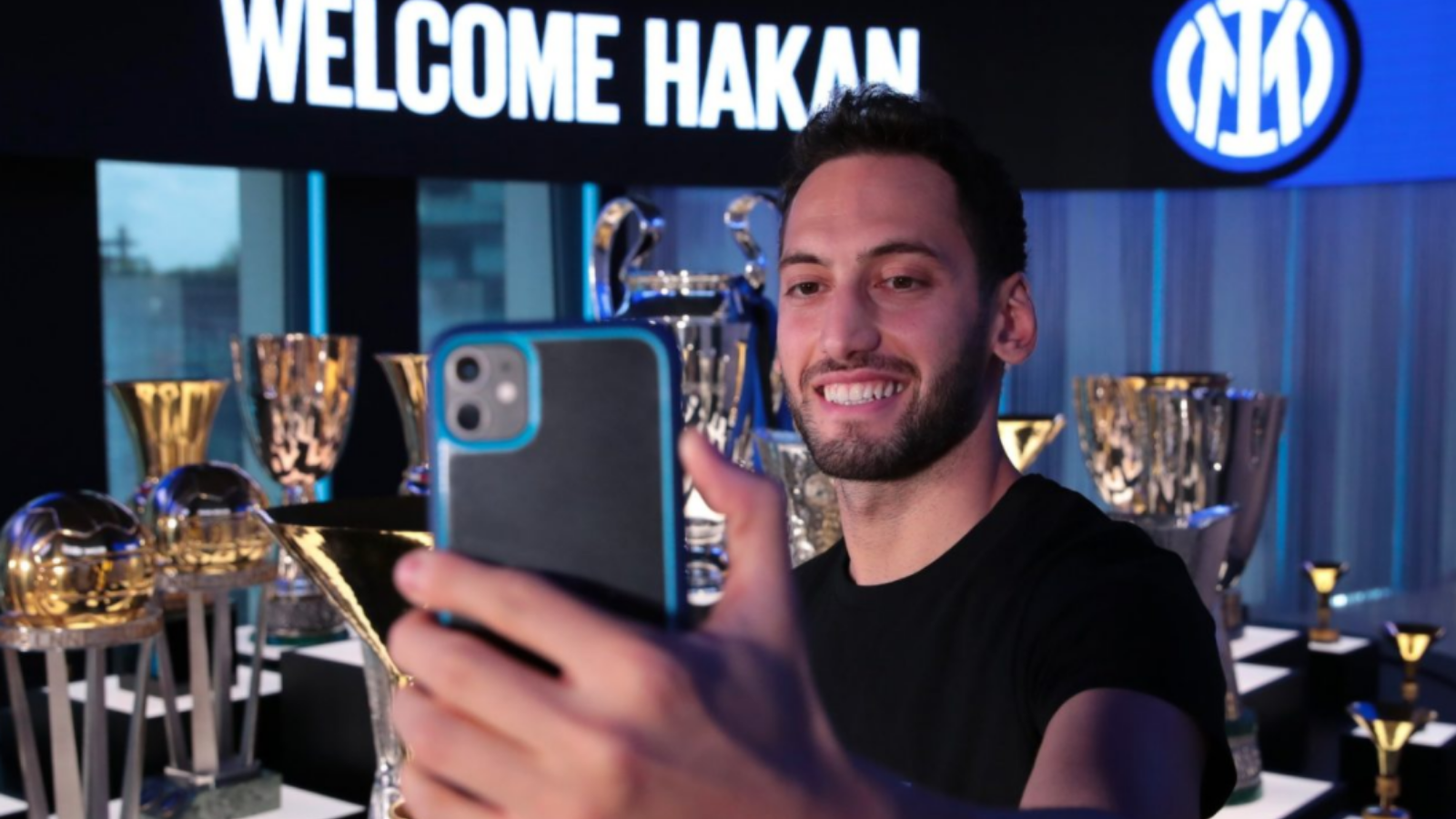 Hakan Çalhanoğlu'ndan açıklama!